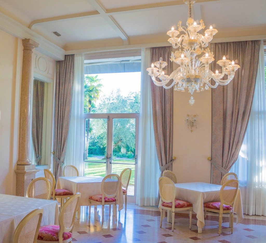 Reception room, luxe & formal style, reception — Bellcrest Gardens